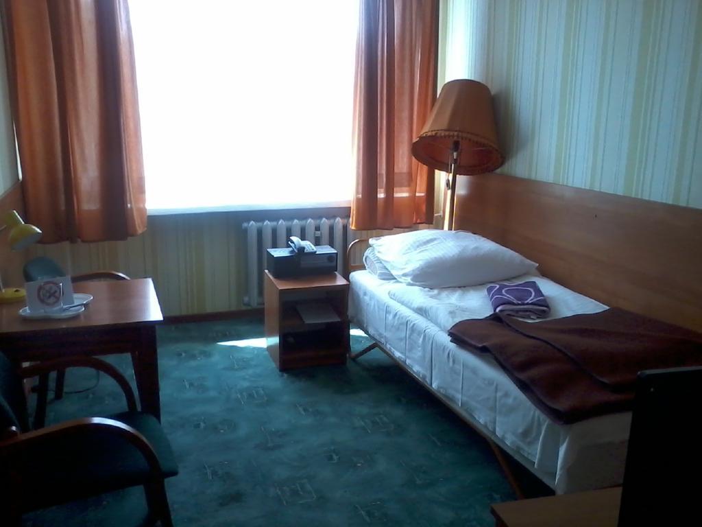 Hotel Odr Sulechów Dış mekan fotoğraf