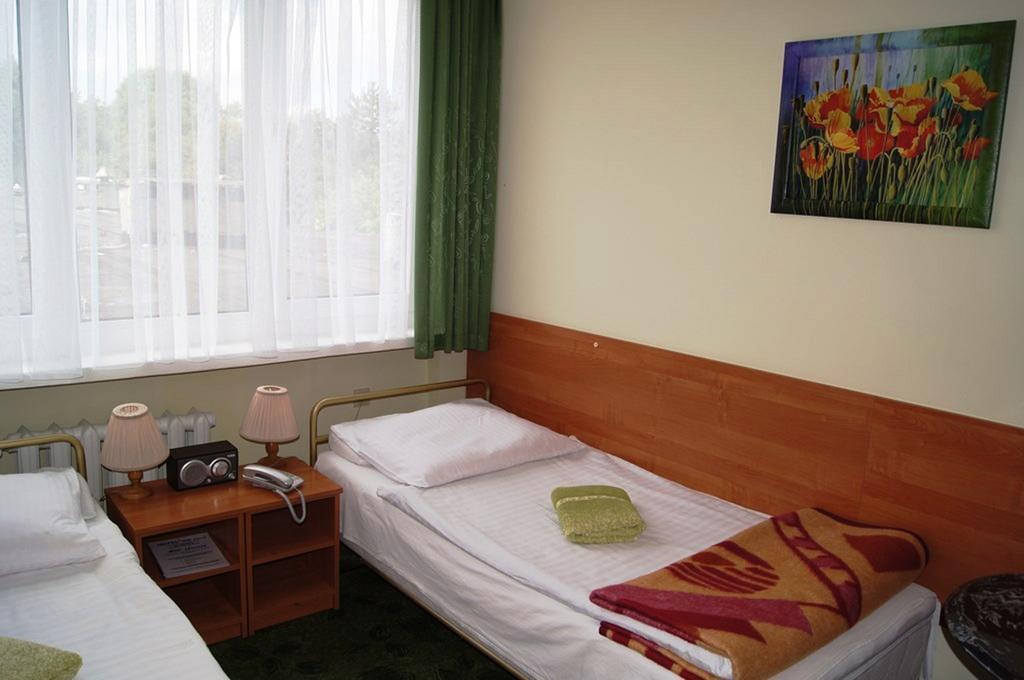 Hotel Odr Sulechów Dış mekan fotoğraf