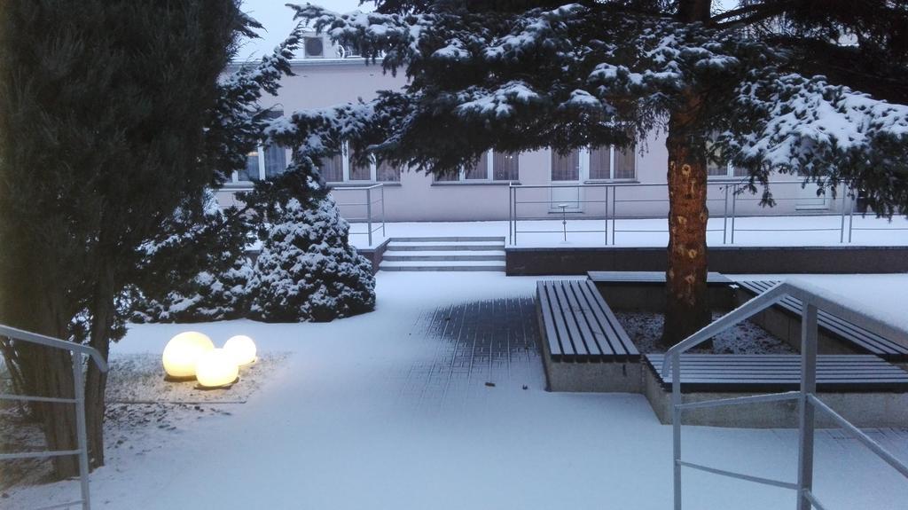 Hotel Odr Sulechów Dış mekan fotoğraf